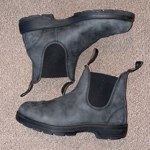 Women's Blundstones: Rustic Black Classic Chelsea Leather Boots